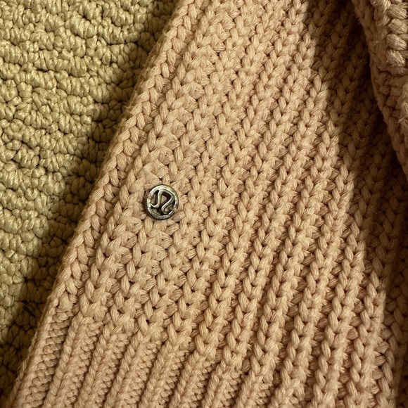 Lululemon Pink Chunky Knit Mock Neck Turtleneck Cable Oversized Sweater Womens 6 - Picture 3 of 6